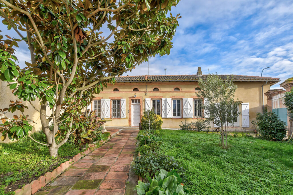 L&rsquo;ISLE-JOURDAIN – CENTRE VILLE – Maison T3