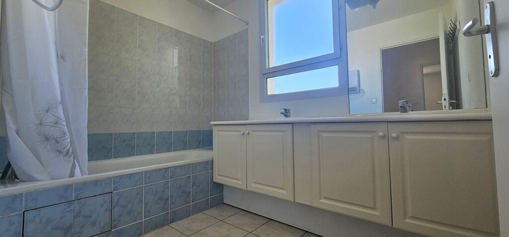 L&rsquo;ISLE-JOURDAIN – Maison Type T4 – 82m2