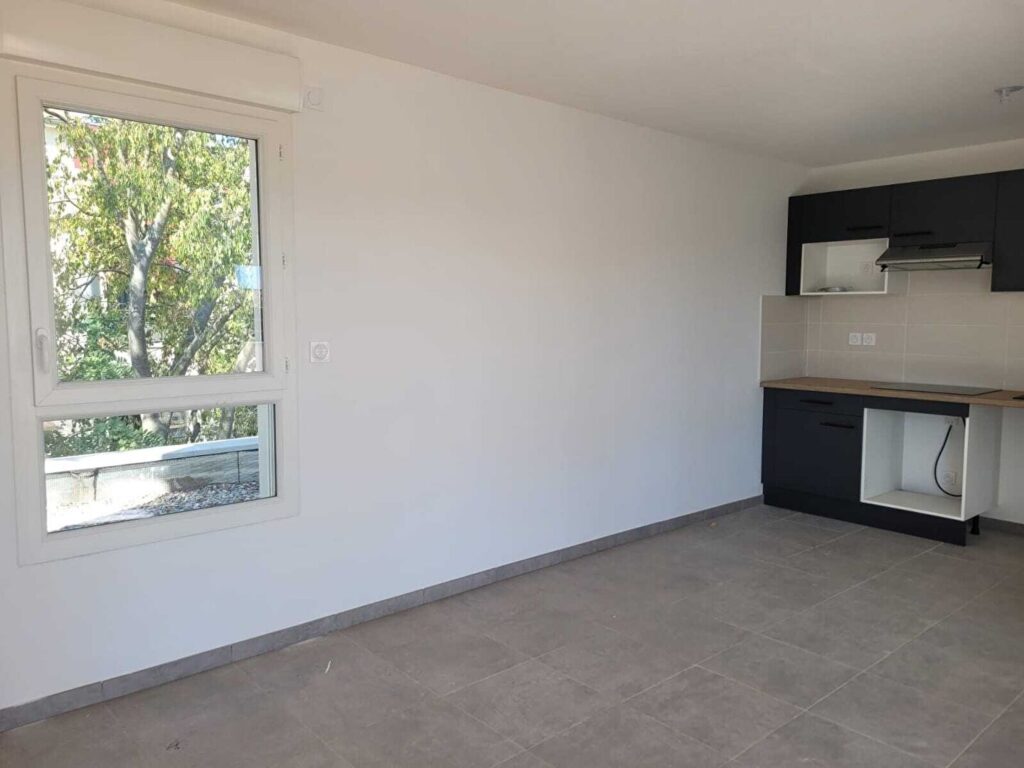 APPARTEMENT T3 à Saint Martin du Touch