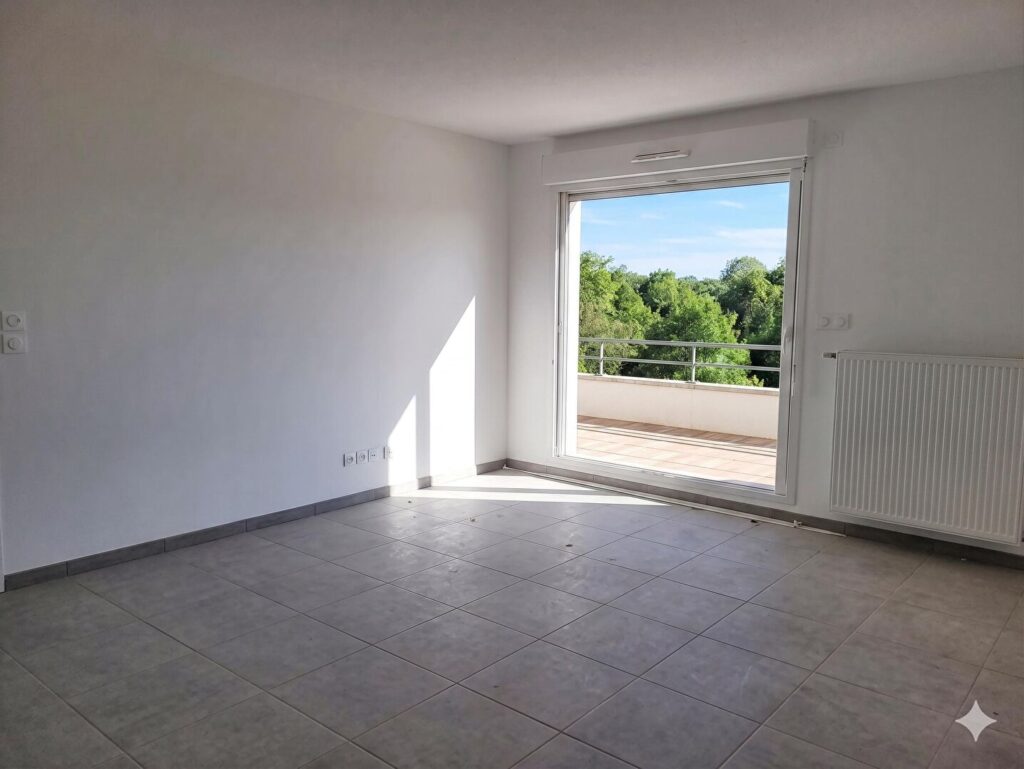 APPARTEMENT T4 + Balcon à Montrabe