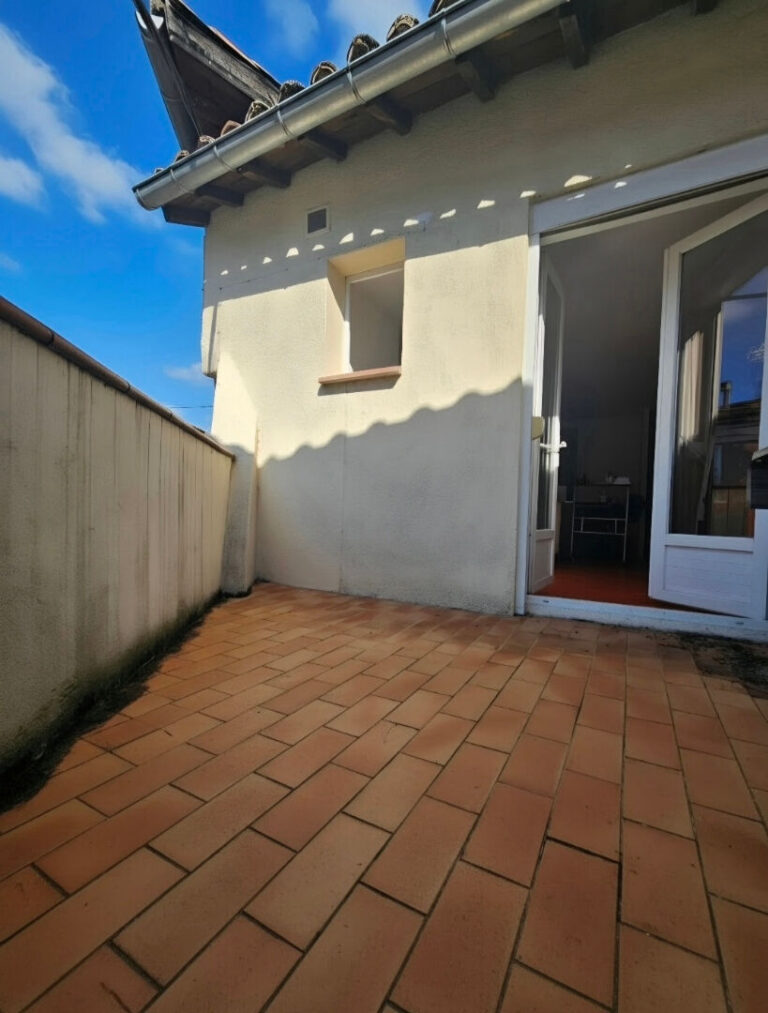Maison de ville T2 bis