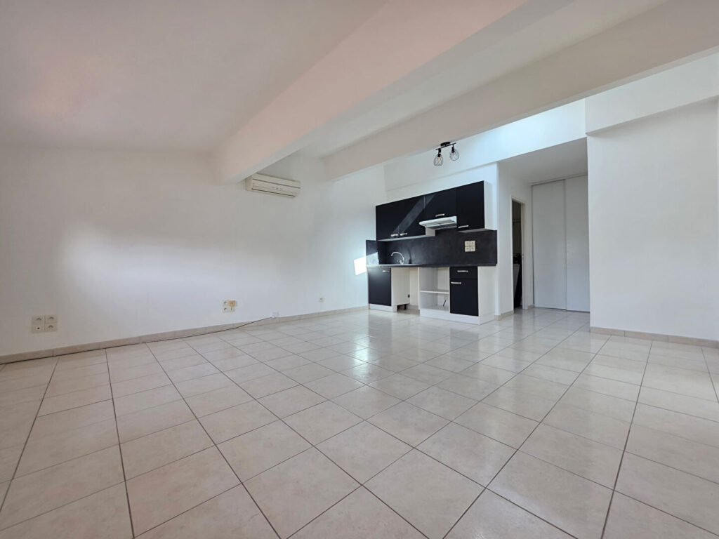 Appartement L Isle Jourdain T2 bis pièce