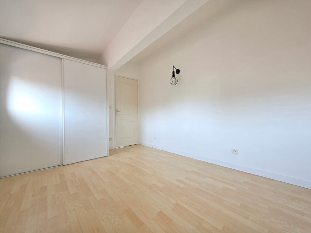 Appartement L Isle Jourdain T2 bis pièce