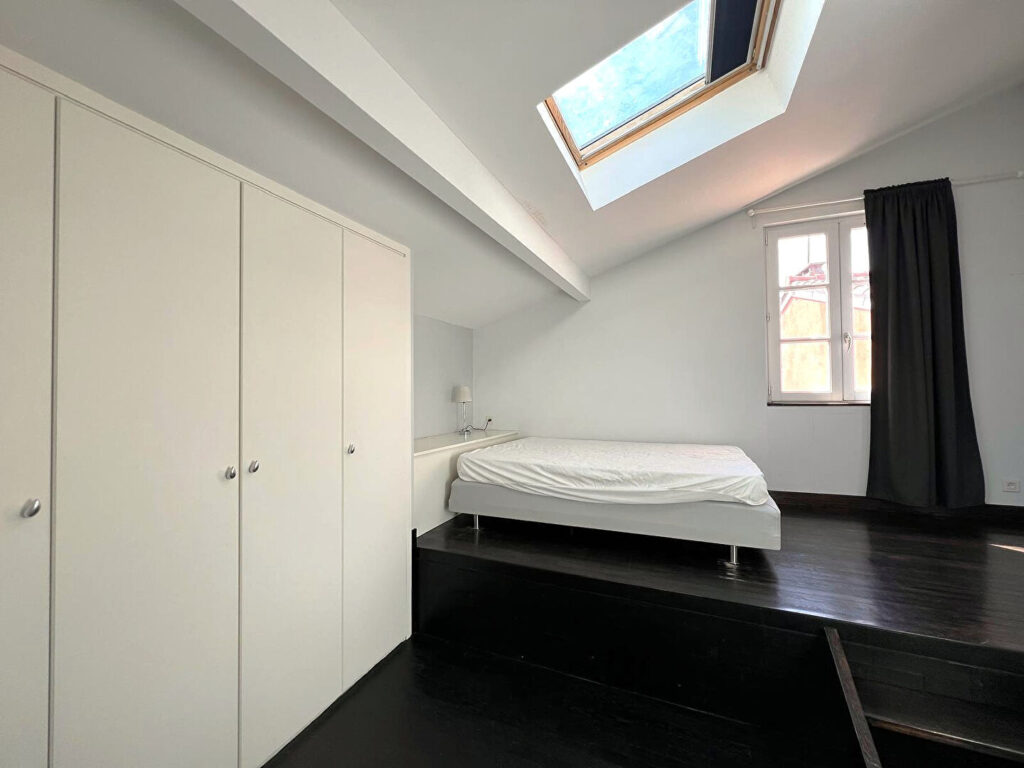 Toulouse Carmes – Appartement T4 – esprit maison sur le toit avec terrasse