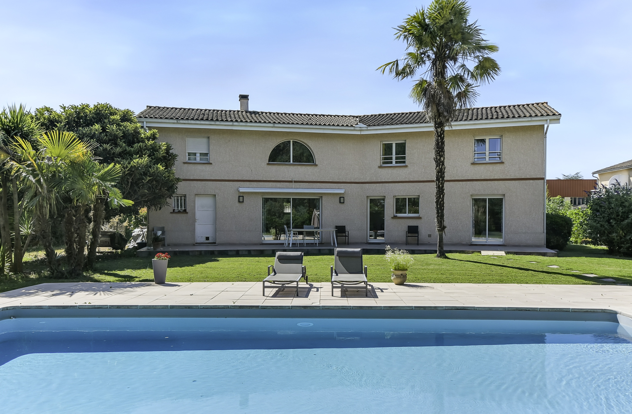 Maison individuelle T6 sur parcelle de 3 000m2 avec piscine à Saint Alban