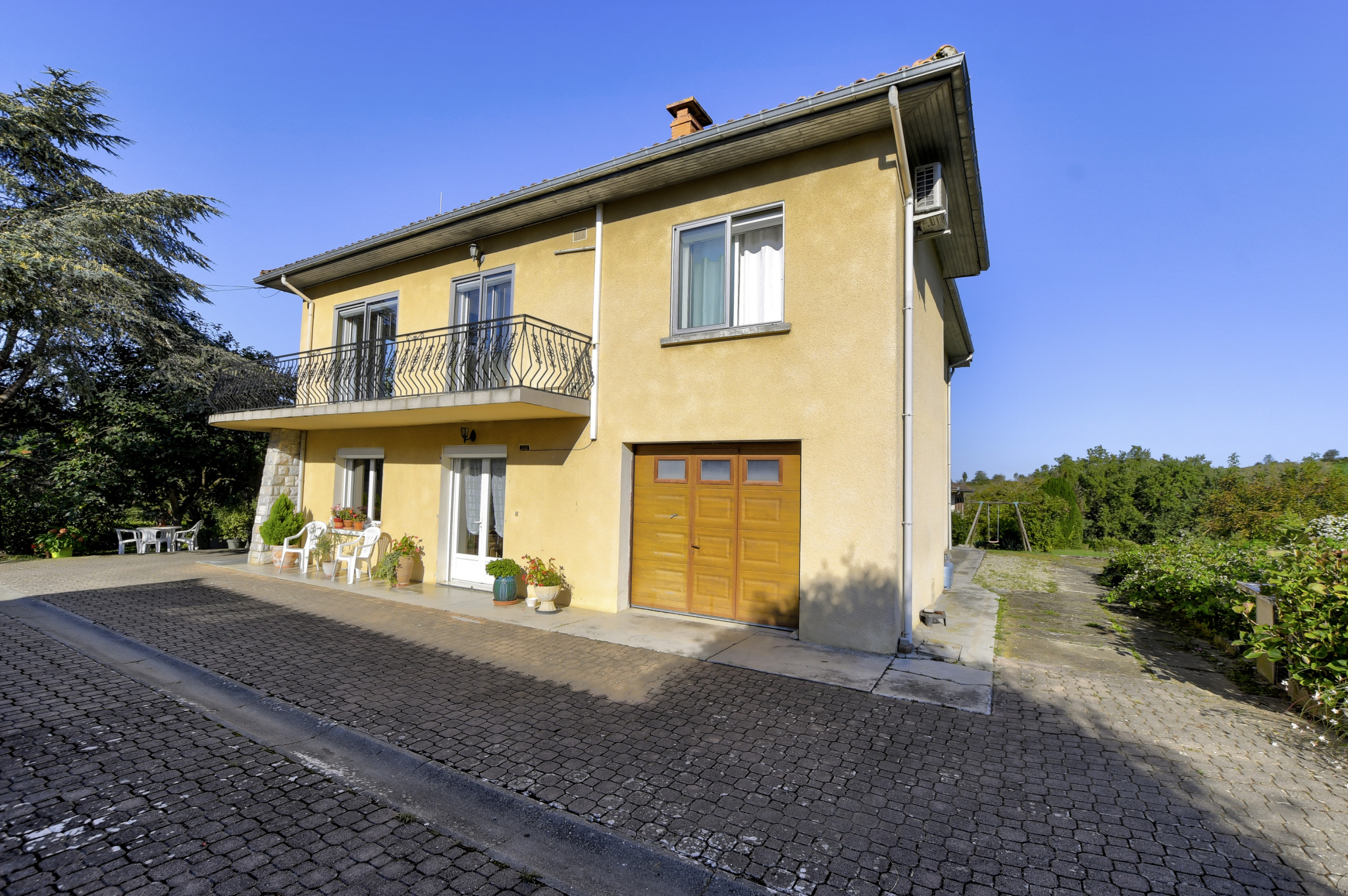 Maison Type T6 – 209m2 – Dépendance 100m2