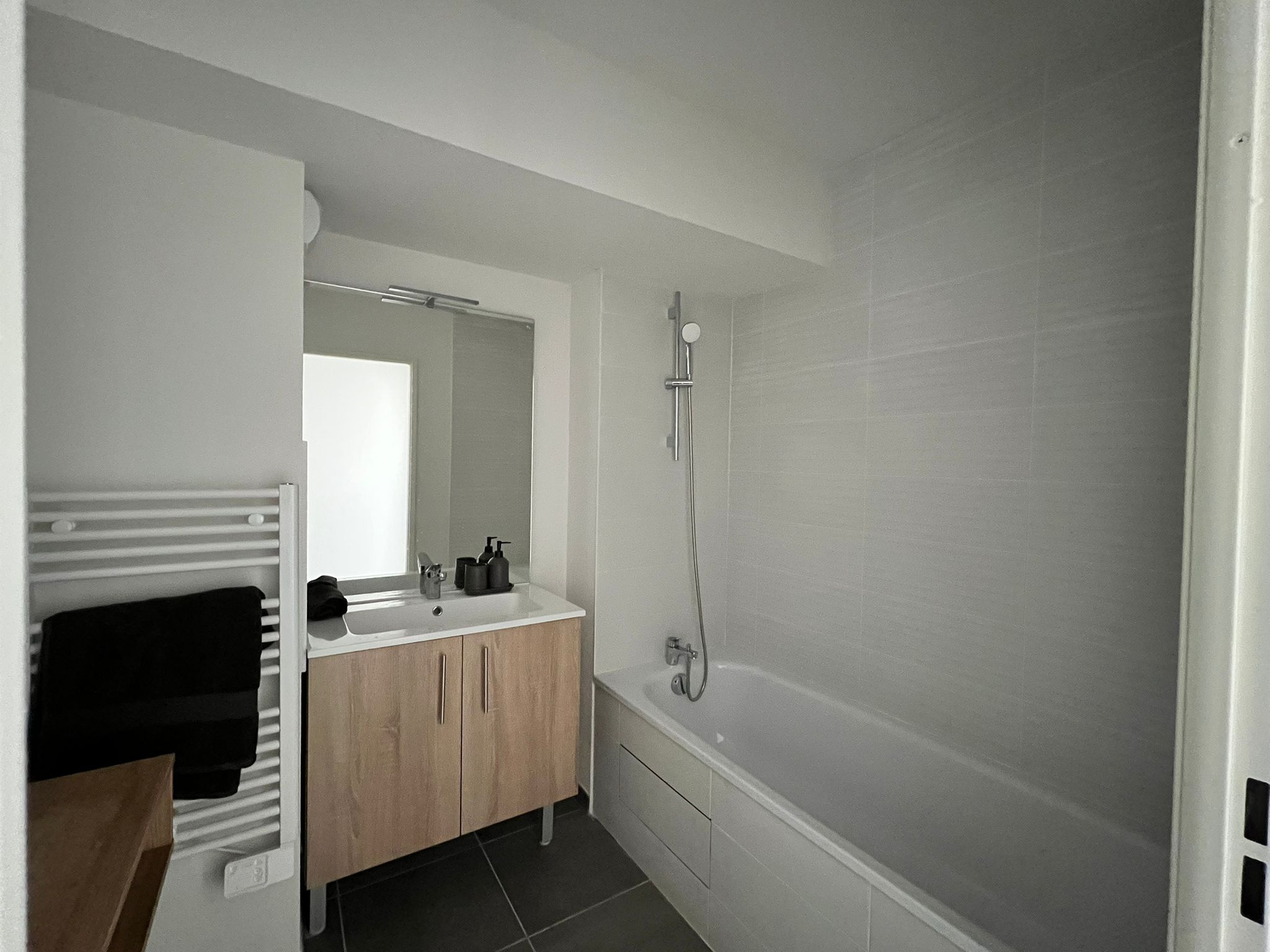 Appartement T3 avec grande Terrasse – Toulouse St Orens